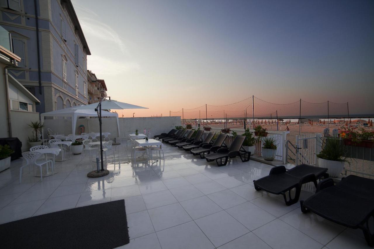 Riviera Mare Beach Life Hotel Ріміні Екстер'єр фото