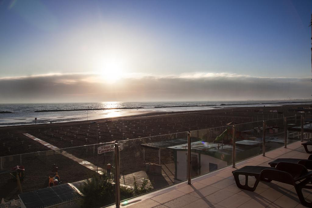 Riviera Mare Beach Life Hotel Ріміні Екстер'єр фото