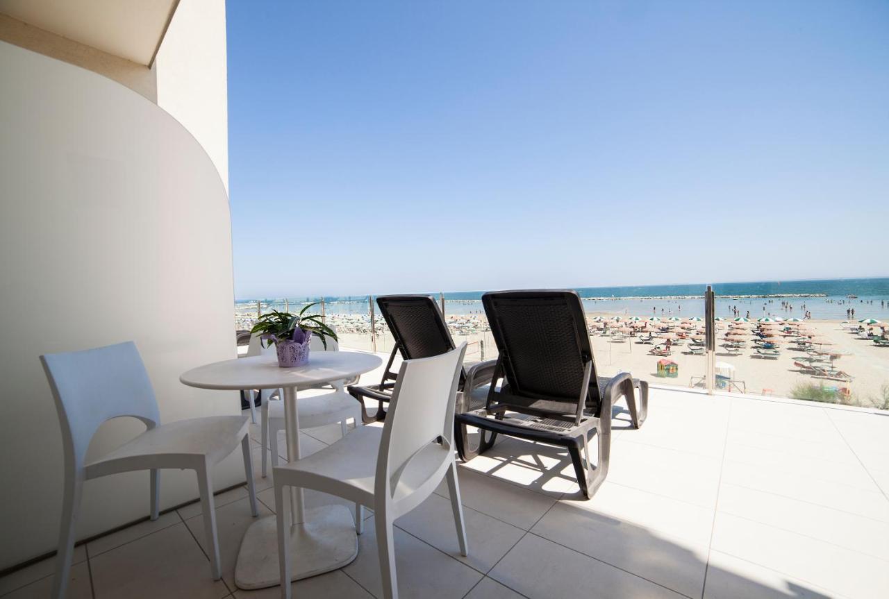 Riviera Mare Beach Life Hotel Ріміні Екстер'єр фото