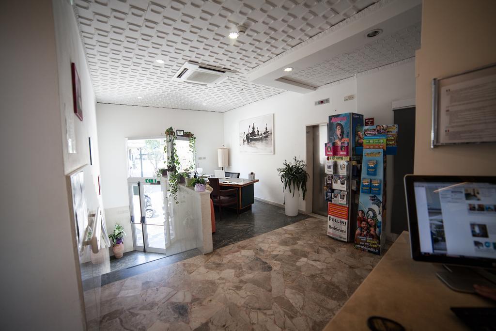 Riviera Mare Beach Life Hotel Ріміні Екстер'єр фото