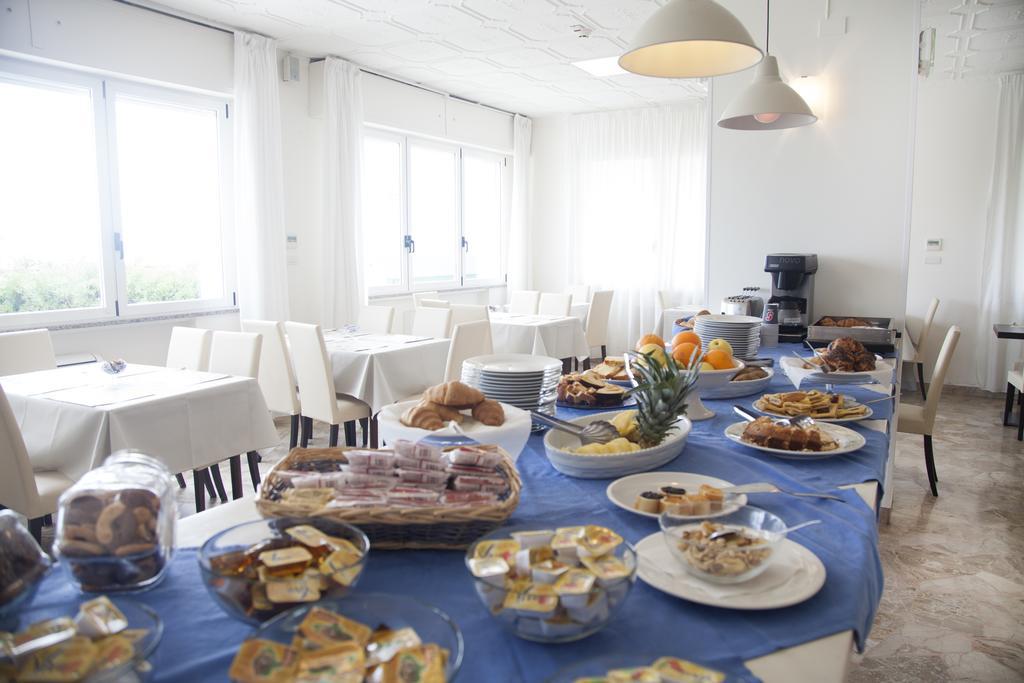 Riviera Mare Beach Life Hotel Ріміні Екстер'єр фото